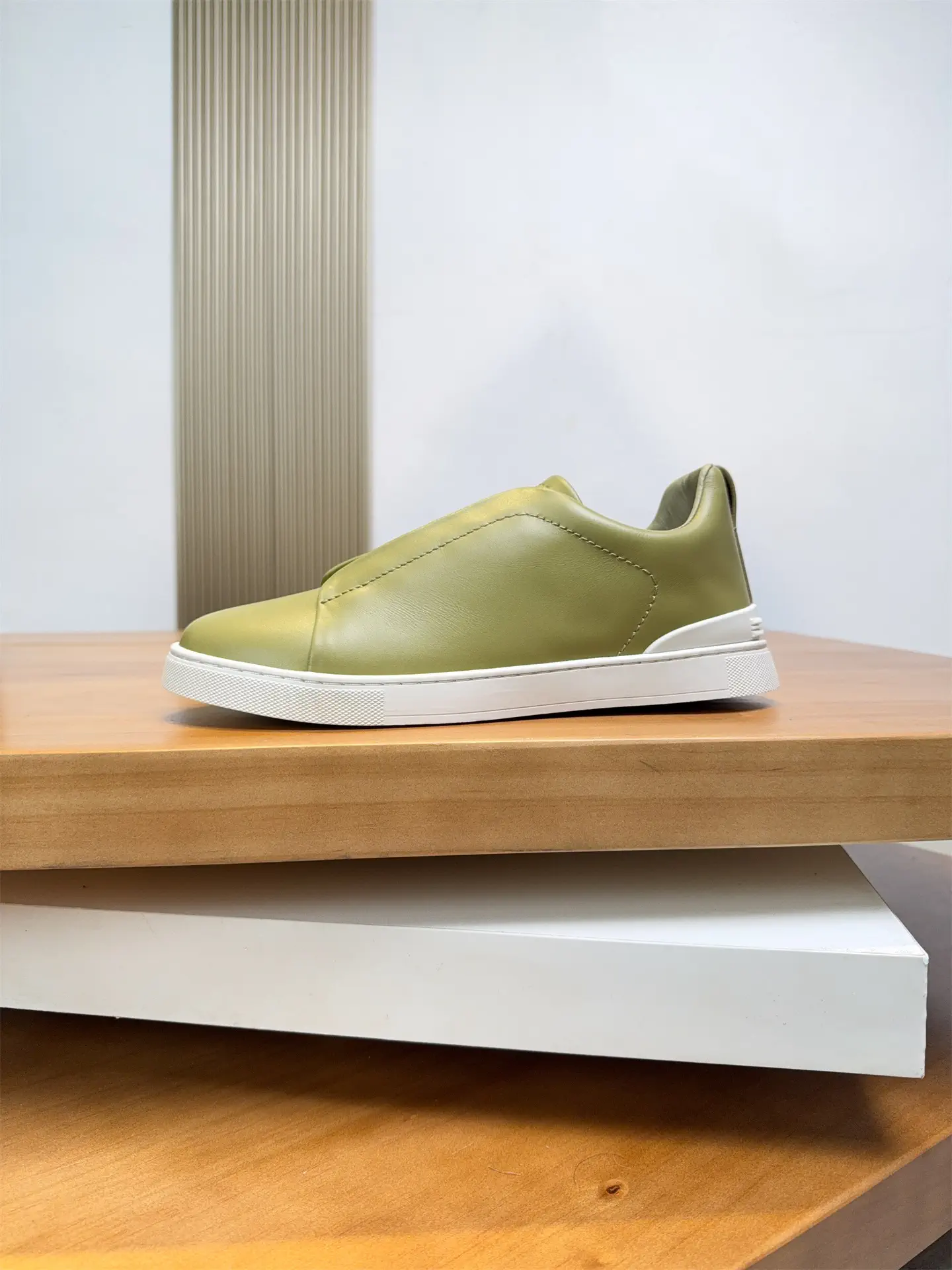Low-top Casual Shoes image 1