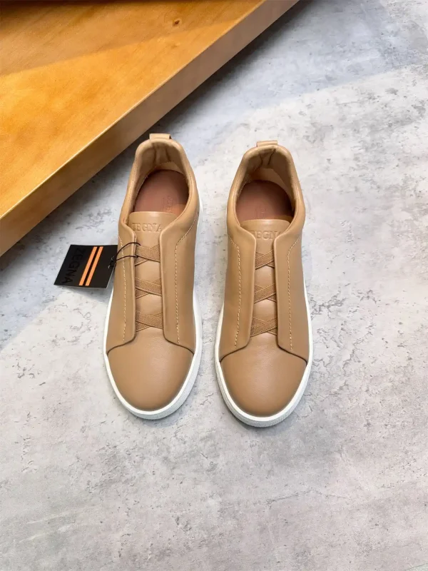 Low-top Casual Leather Shoes image 1
