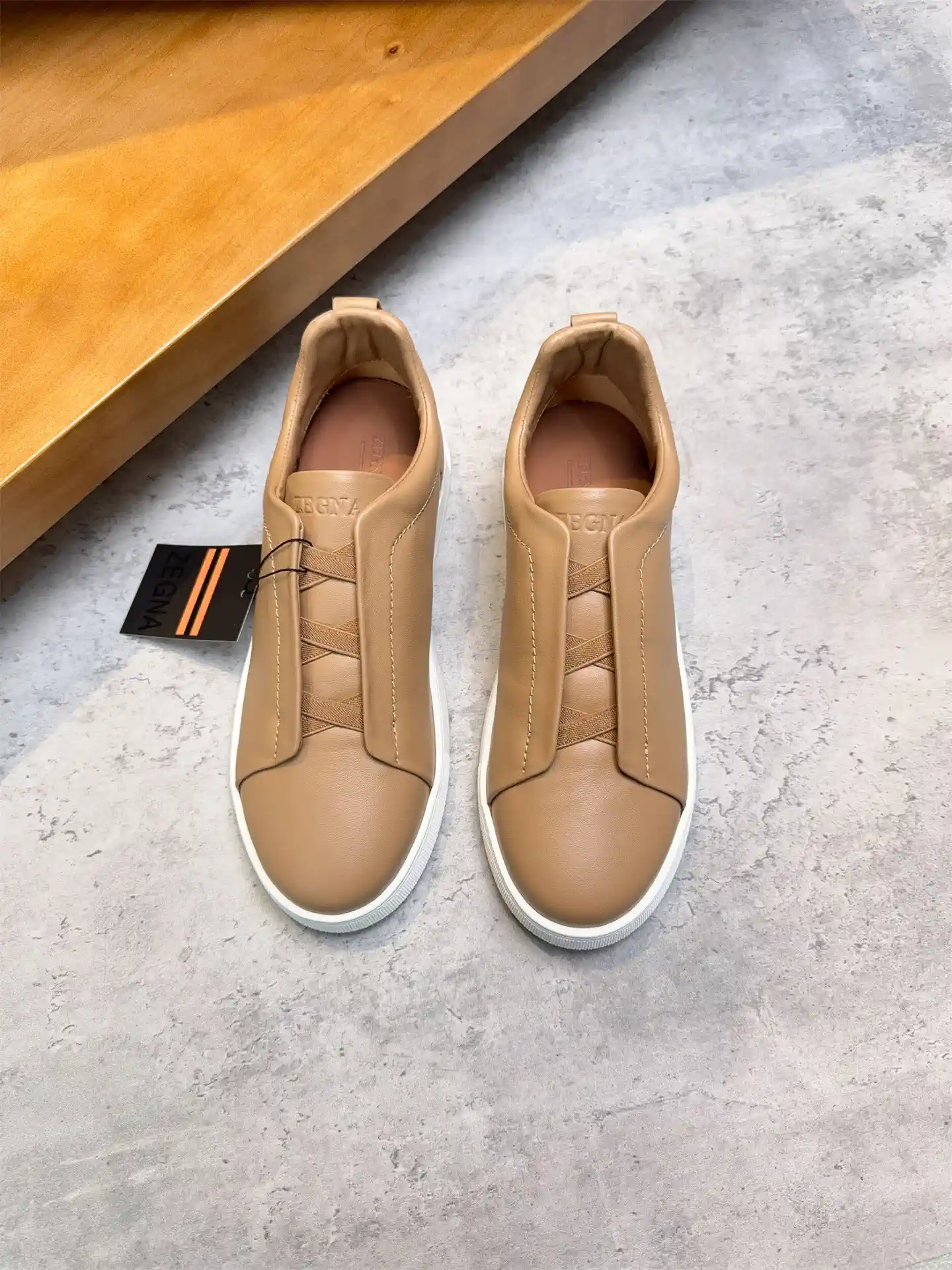 Low-top Casual Leather Shoes image 1
