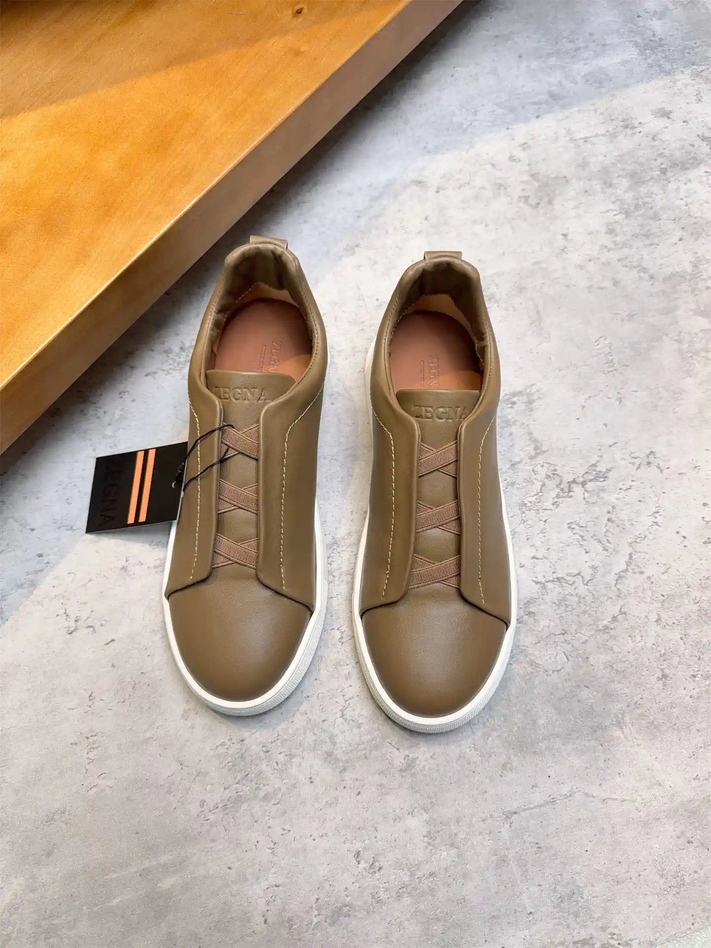 Low Top Casual Sneakers image 1