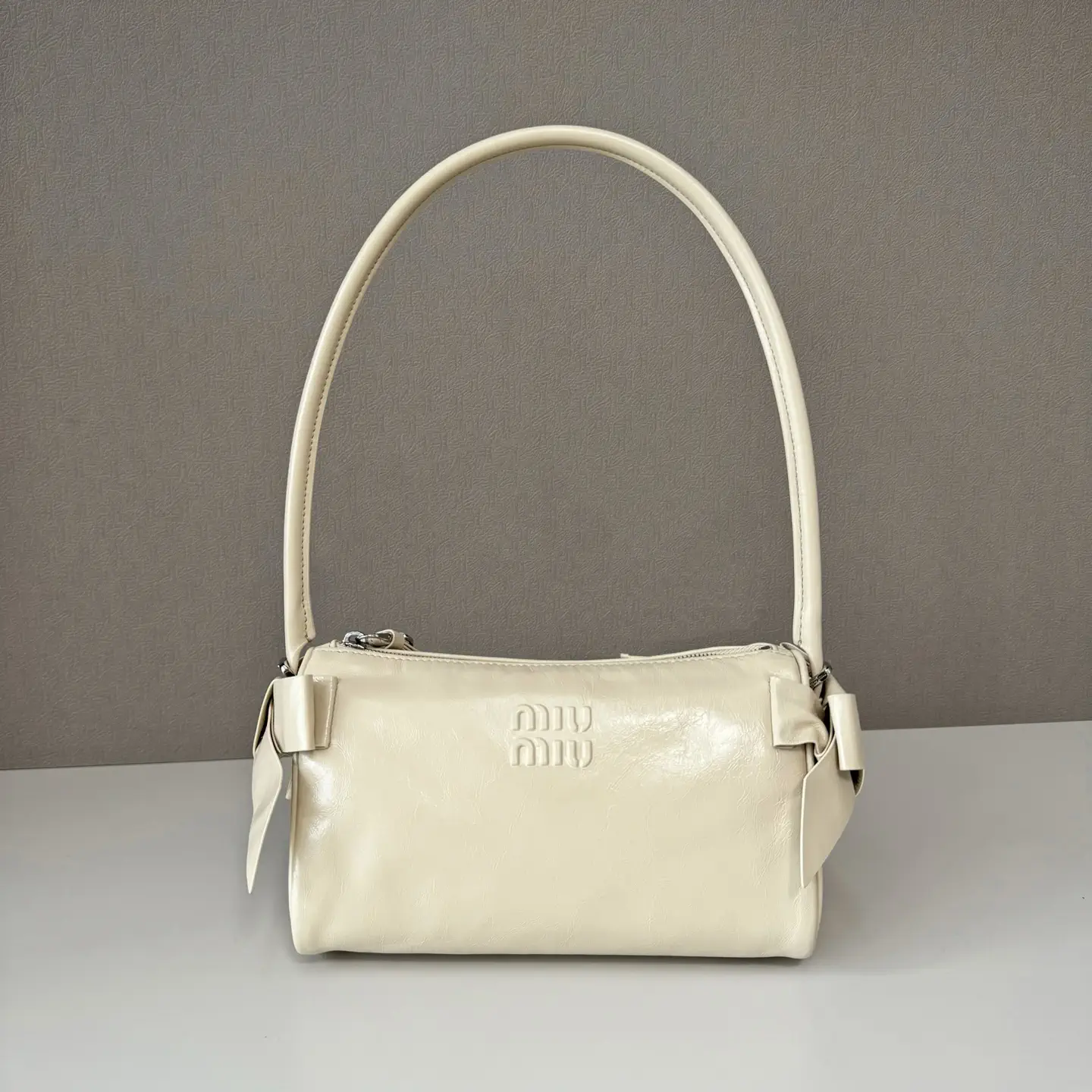 Miu Miu Bow Detail Shoulder Bag image 1