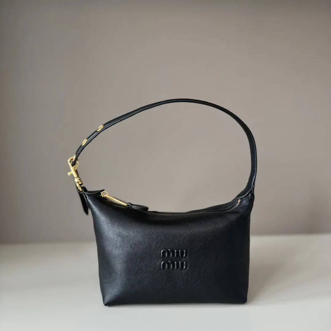 Miu Miu Black Leather Shoulder Bag image 1