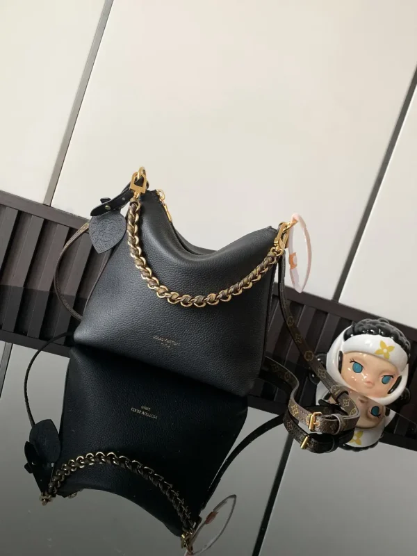 Louis Vuitton MULTIPASS Mini Bag image 1