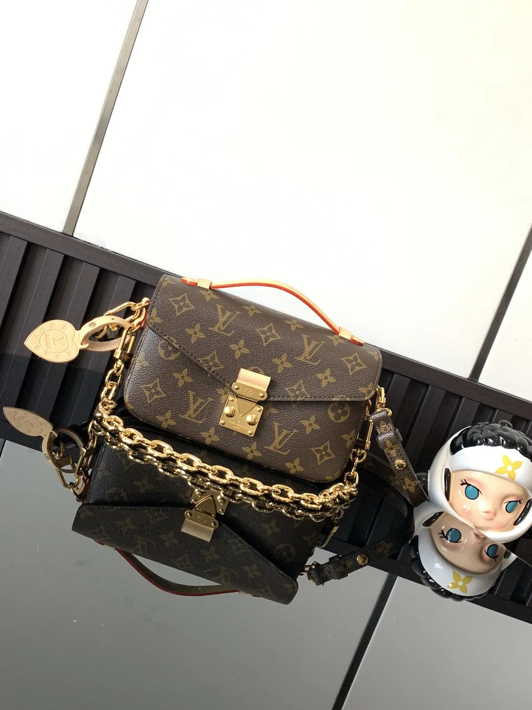 Louis Vuitton Monogram Pochette Metis East West Crossbody Bag image 1