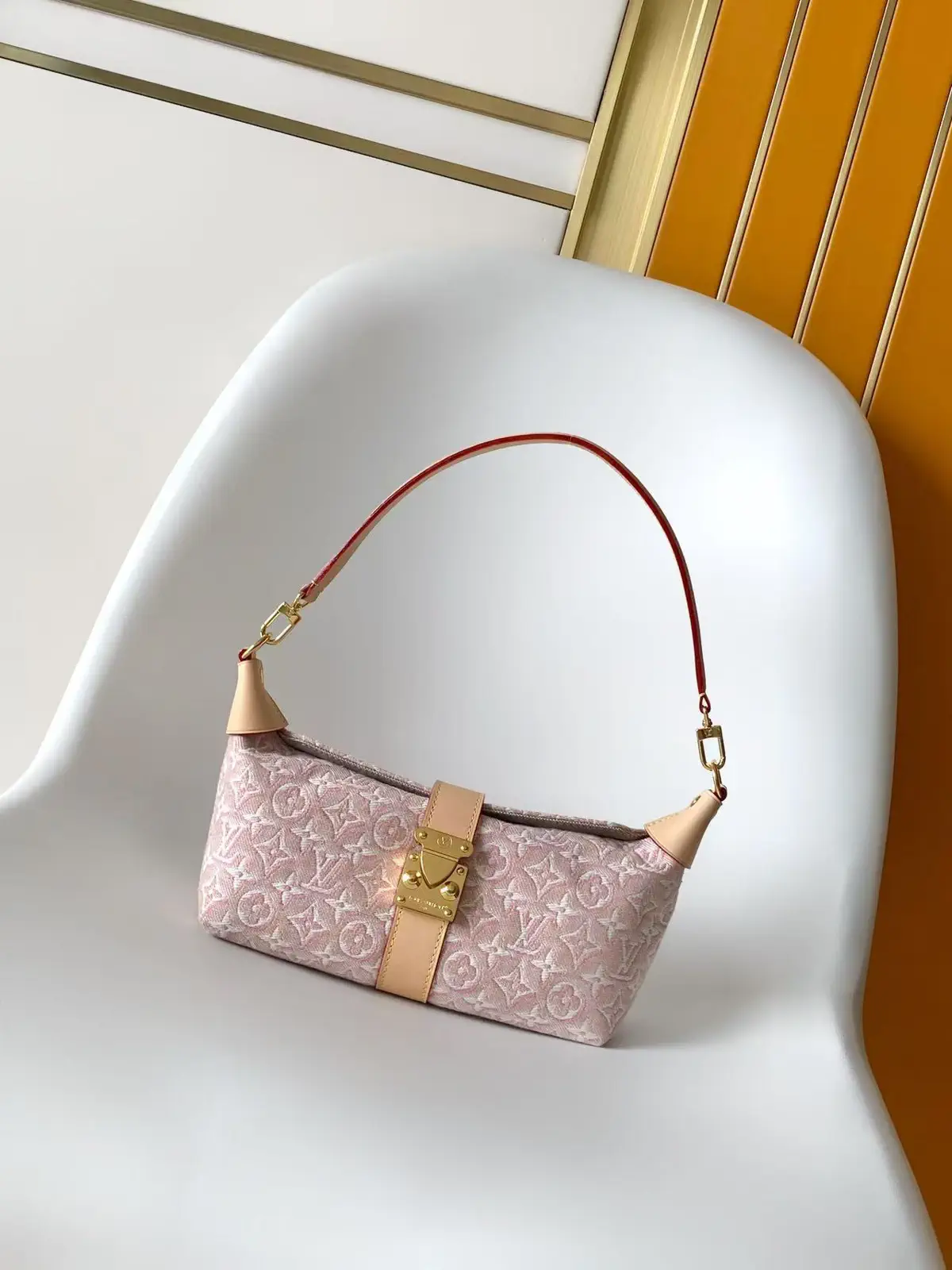 Louis Vuitton Pink Monogram Pochette Mia Shoulder Bag image 1