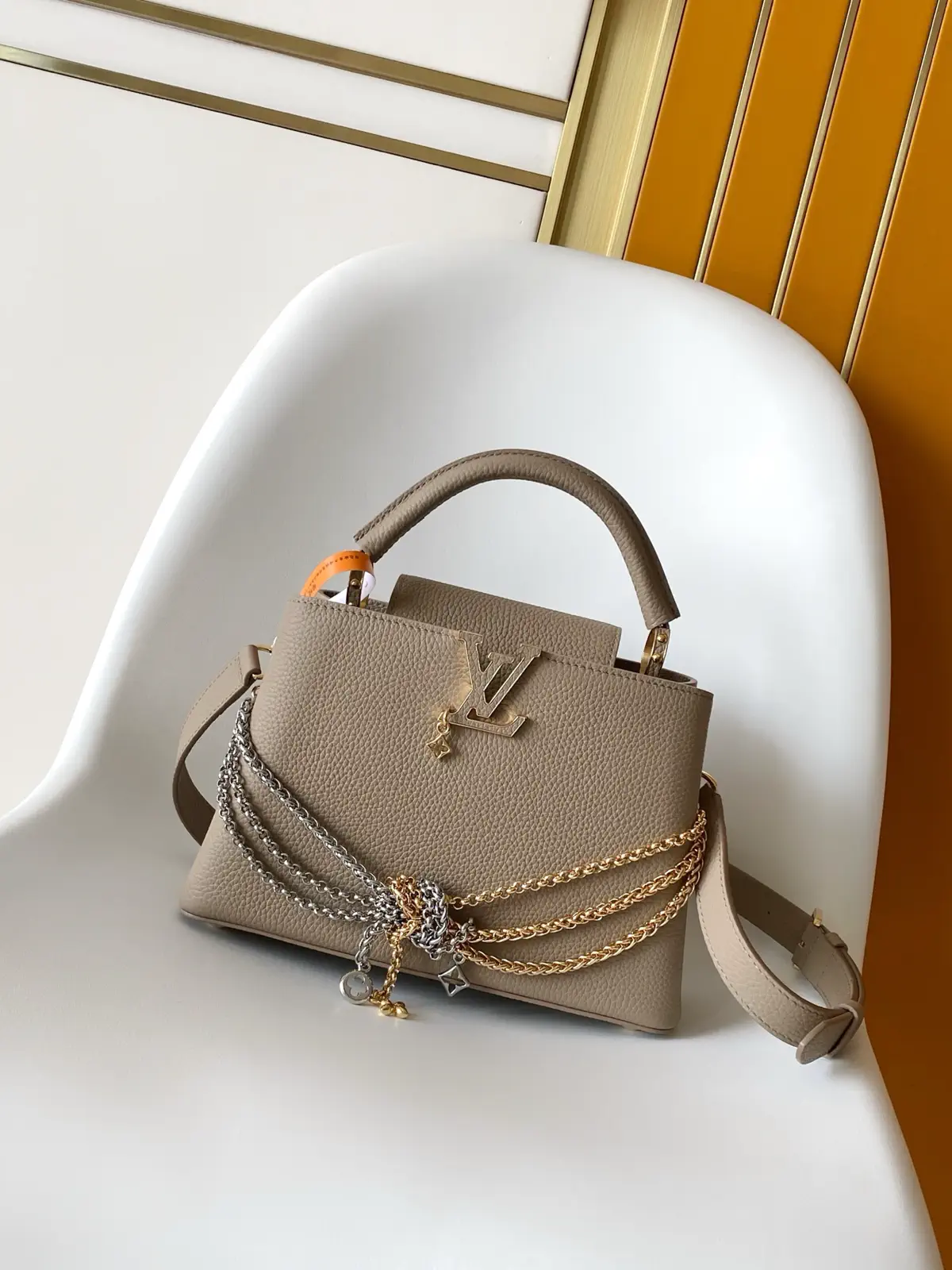 Louis Vuitton Capucines Mini Taurillon Leather Top Handle Bag image 1