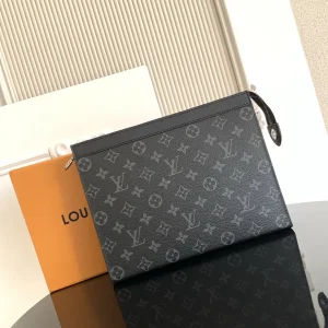 Louis Vuitton Monogram Pochette Voyage MM Clutch image 1