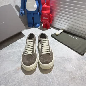 Suede Low-Top Casual Sneakers image 1