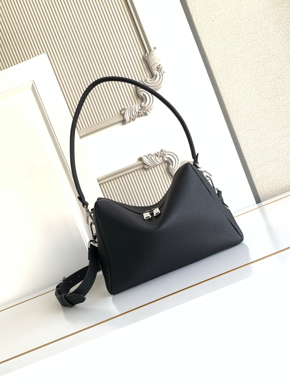 FENDI Lui Medium Leather Bag image 1