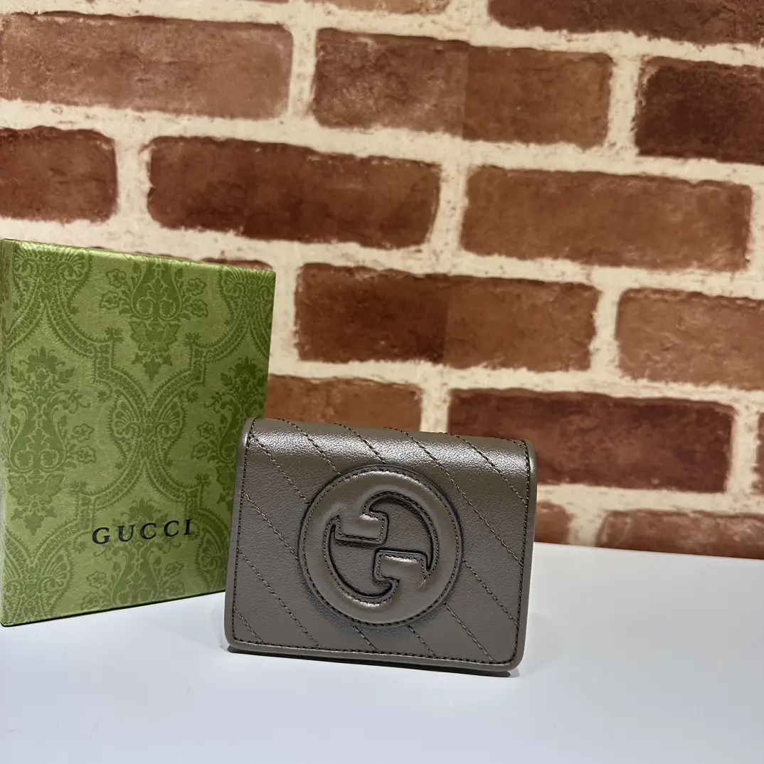 Gucci Interlocking G Quilted Wallet image 1