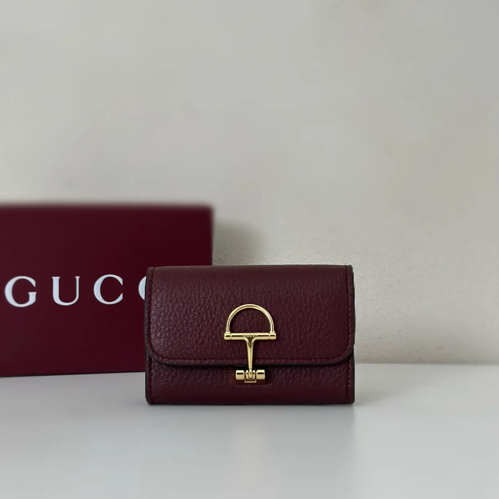 Gucci Burgundy Leather Card Holder image 1