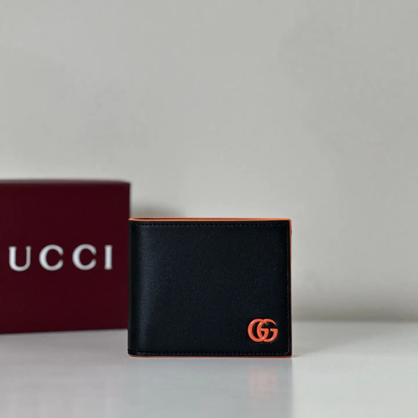 Gucci Bifold Wallet with Orange GG Logo image 1