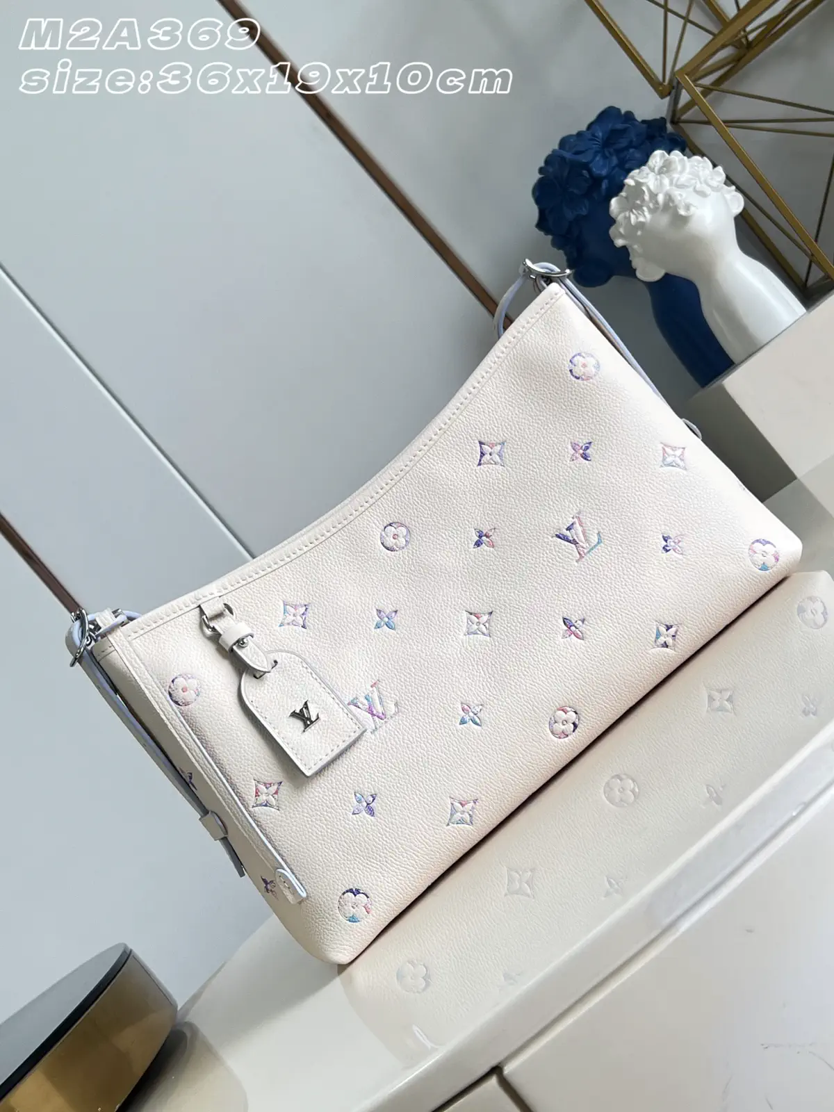 Louis Vuitton Monogram CarryAll East-West Bag image 1