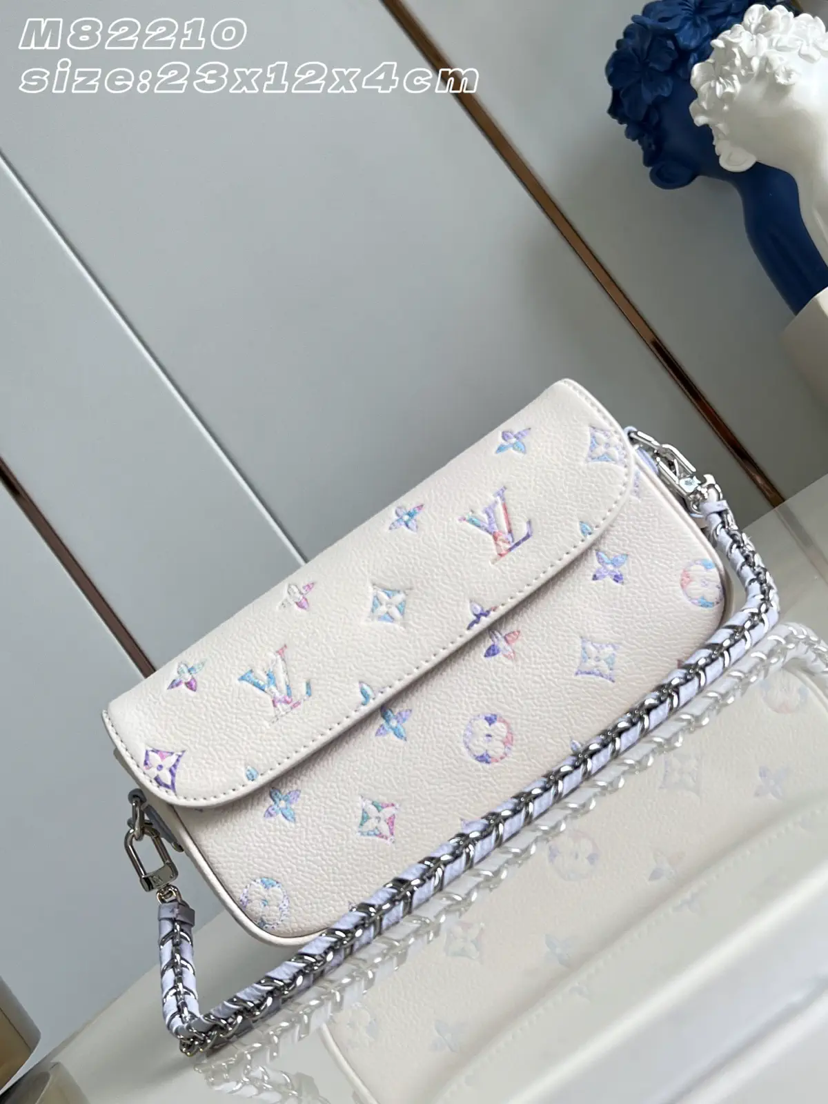 Louis Vuitton Monogram Wallet On Chain Ivy Bag image 1