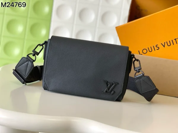 Louis Vuitton Black Leather Takeoff Small Messenger Bag image 1
