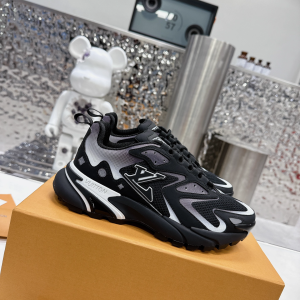 Louis Vuitton LV Runner Tatic Men's Sneakers image 1