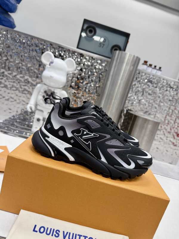 Louis Vuitton LV Runner Tatic Men's Sneakers image 1
