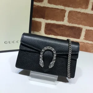 Gucci Chain Shoulder Bag image 1