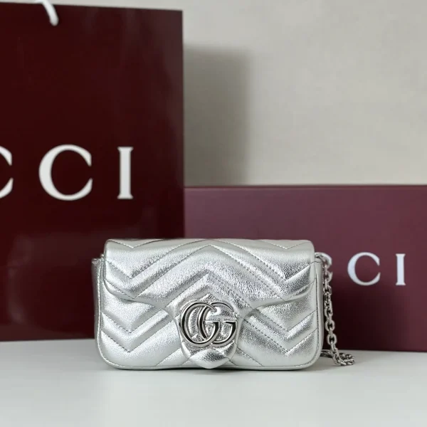 Gucci Quilted Chain Shoulder Bag image 1