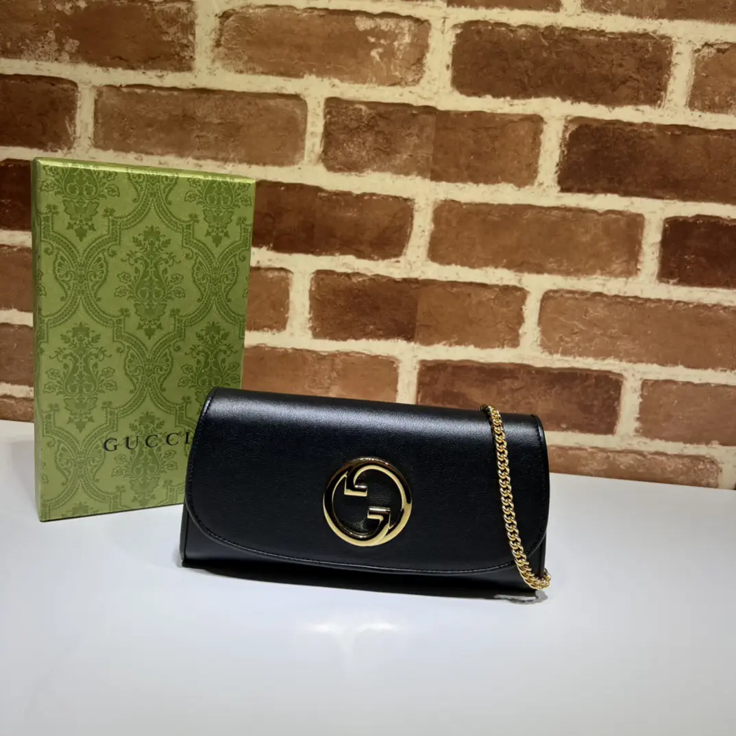 Gucci Interlocking G Chain Wallet image 1