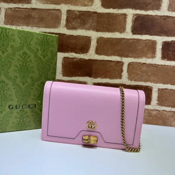 Gucci Pink Chain Shoulder Bag image 1