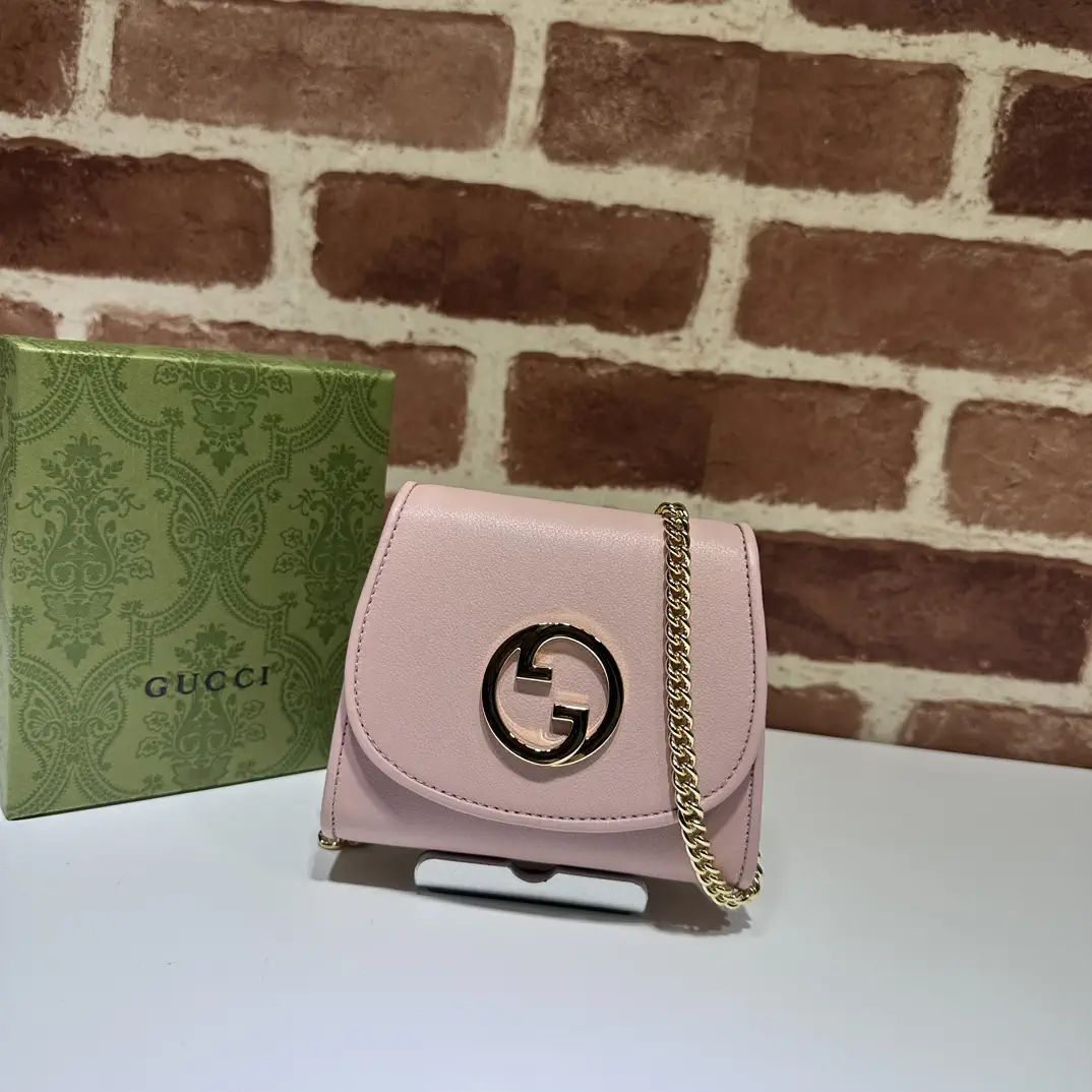 Gucci Interlocking G Chain Crossbody Bag image 1