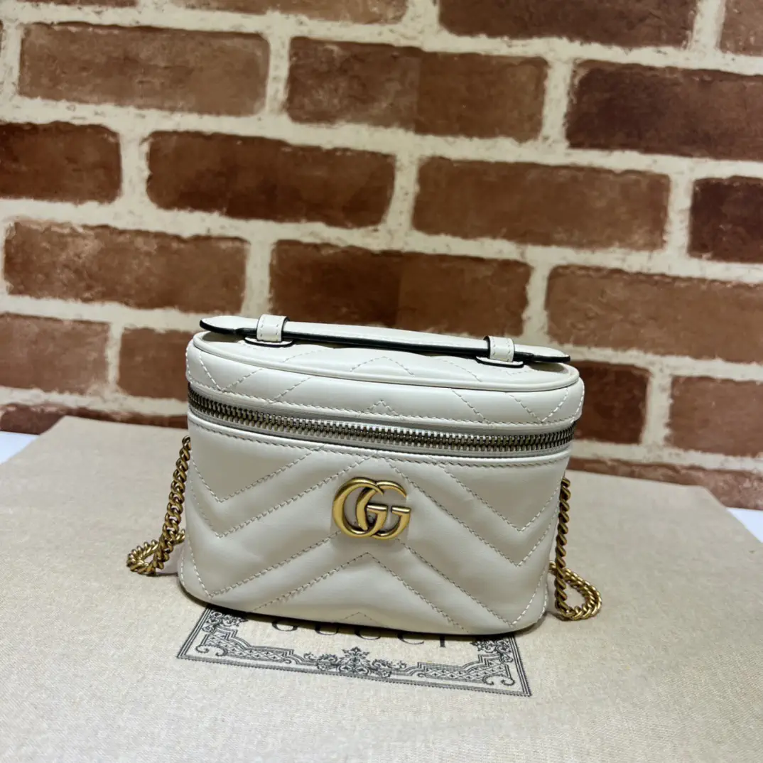 Gucci Quilted Chain Crossbody Bag image 1