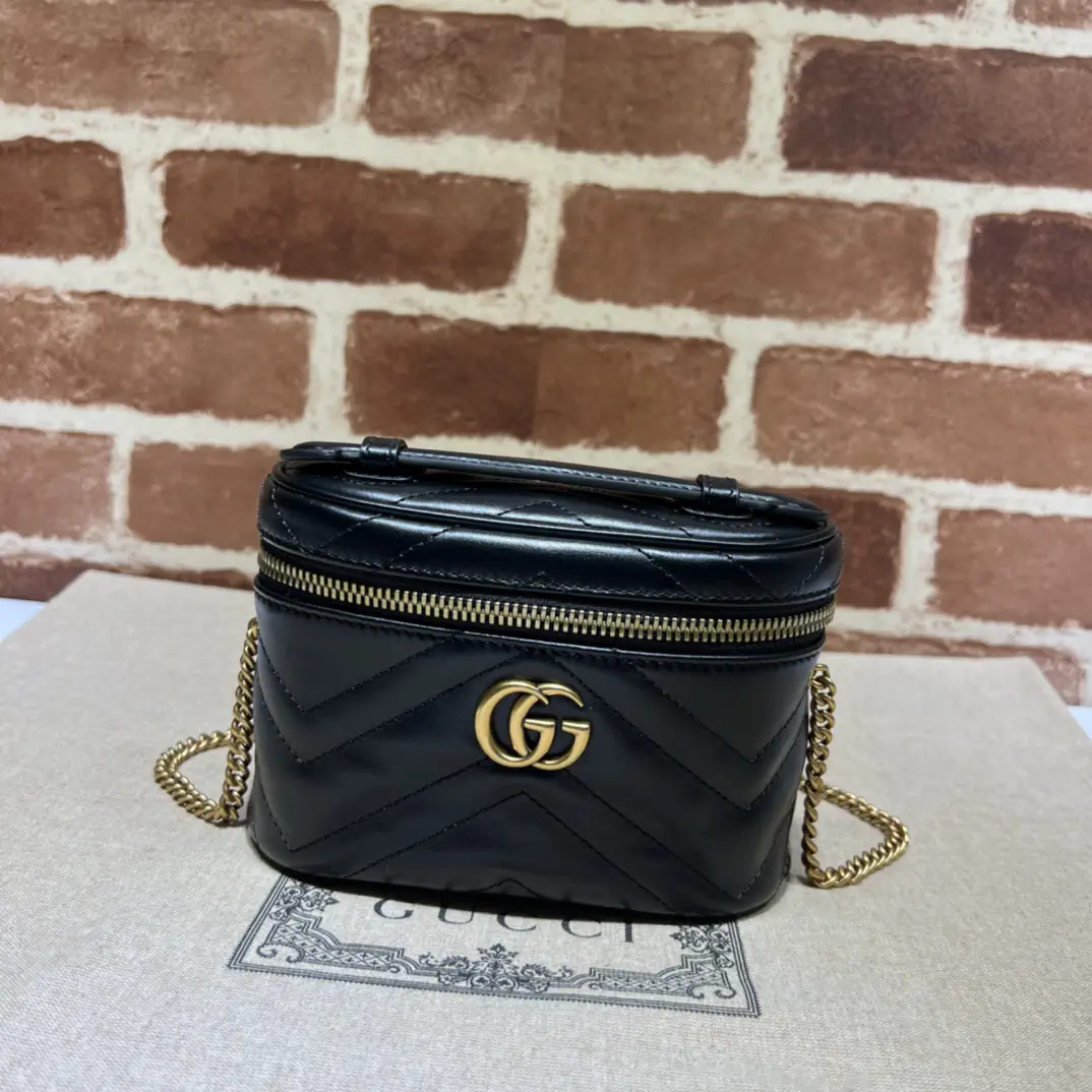 Gucci Quilted Chain Crossbody Bag image 1