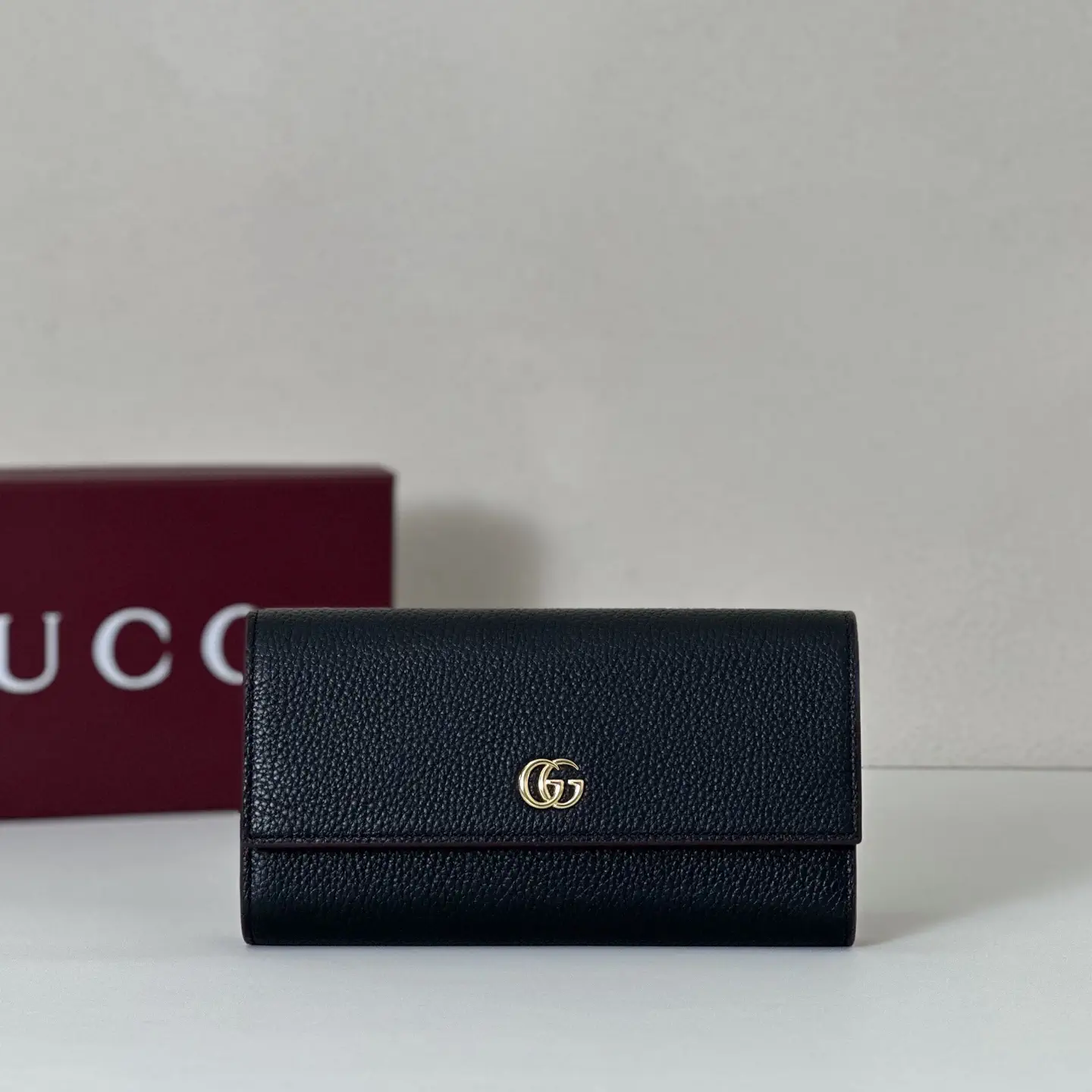Gucci GG Logo Long Wallet image 1