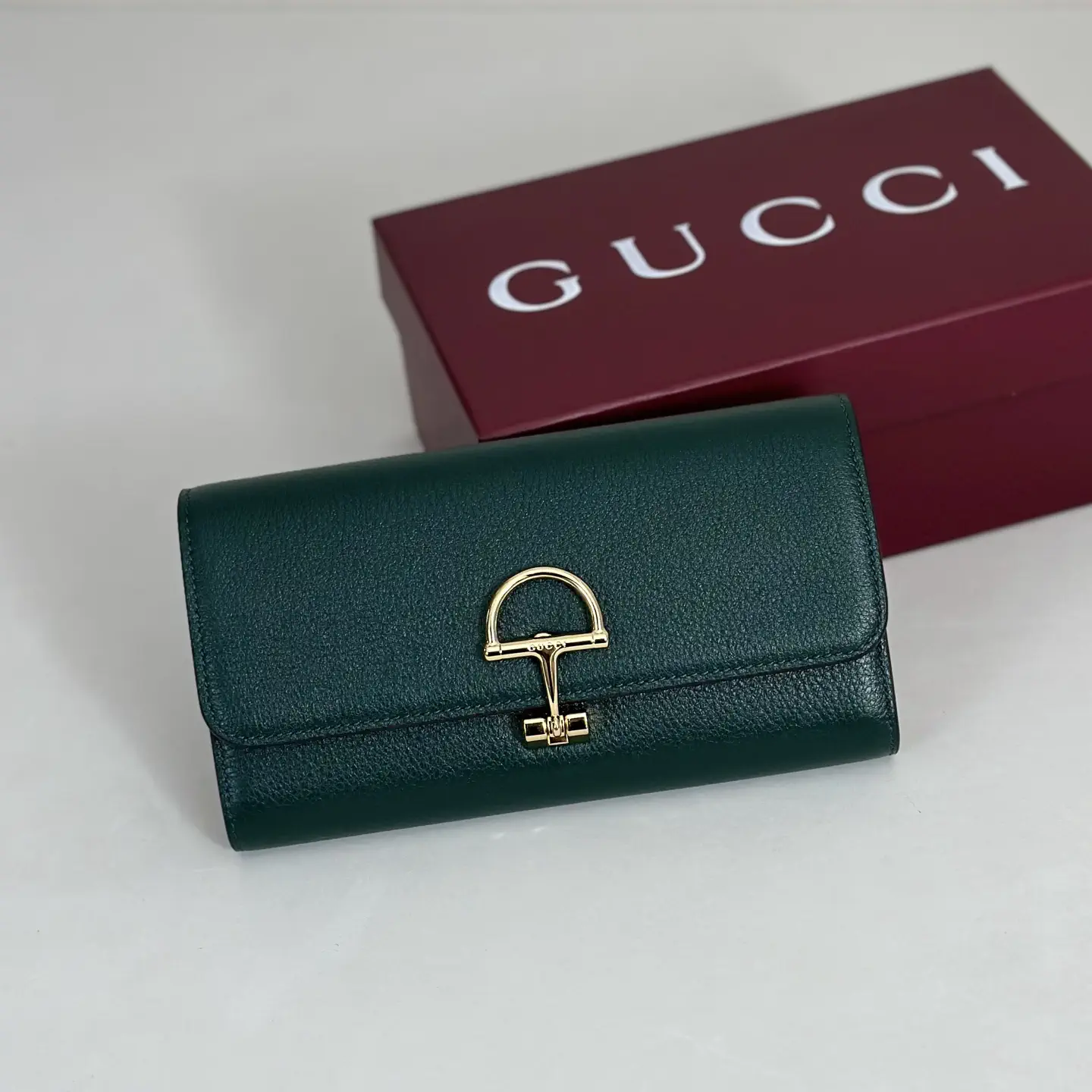 Gucci Dark Green Long Wallet with Gold-Tone Horsebit Closure image 1