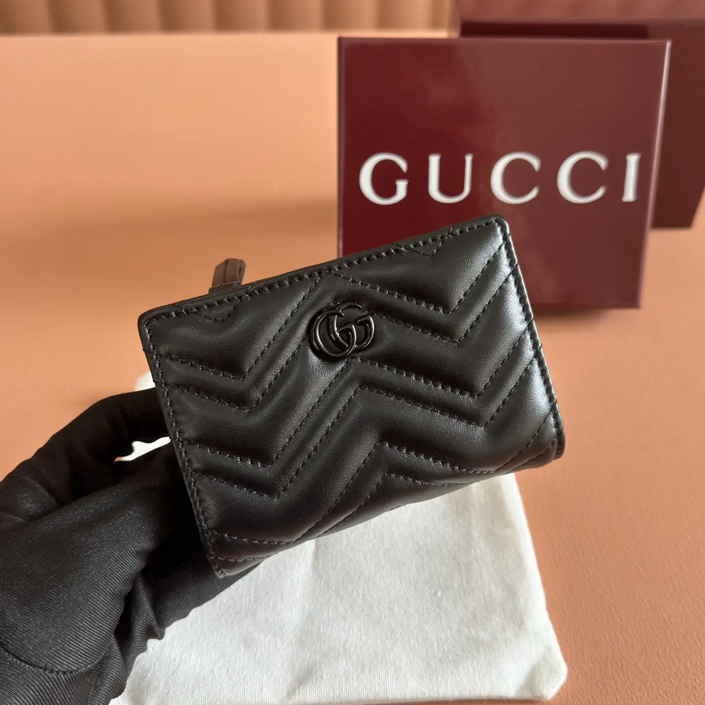 Gucci Black Quilted Chevron Wallet image 1
