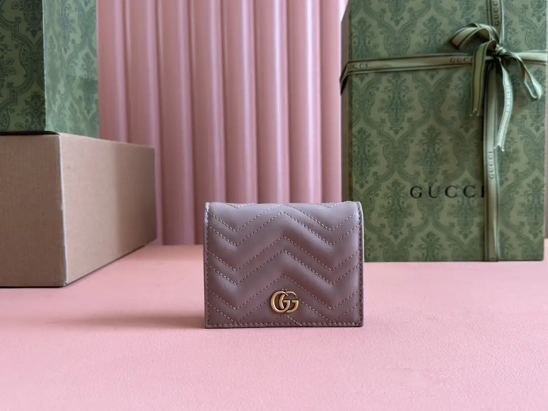 Gucci Quilted Card Holder image 1