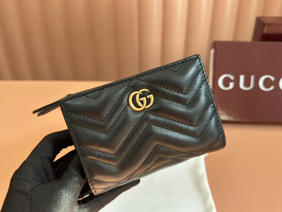 Gucci Quilted Chevron Wallet image 1