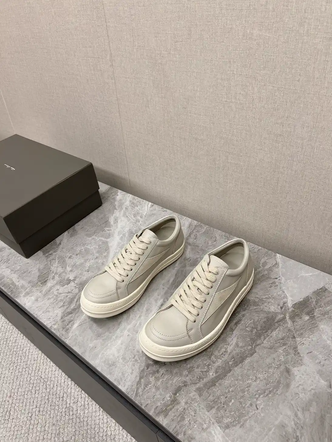 Rick Owens Low-Top Casual Sneakers image 1