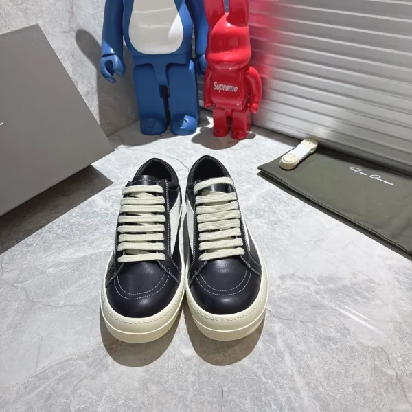 Leather Low-Top Casual Sneakers image 1