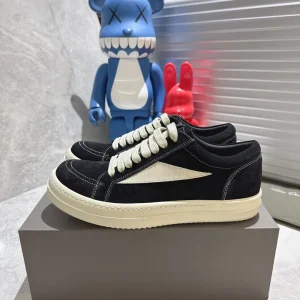 Suede Low-Top Casual Sneakers image 1