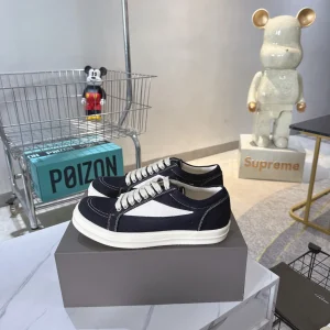 Low-Top Casual Sneakers with Contrast Panel image 1