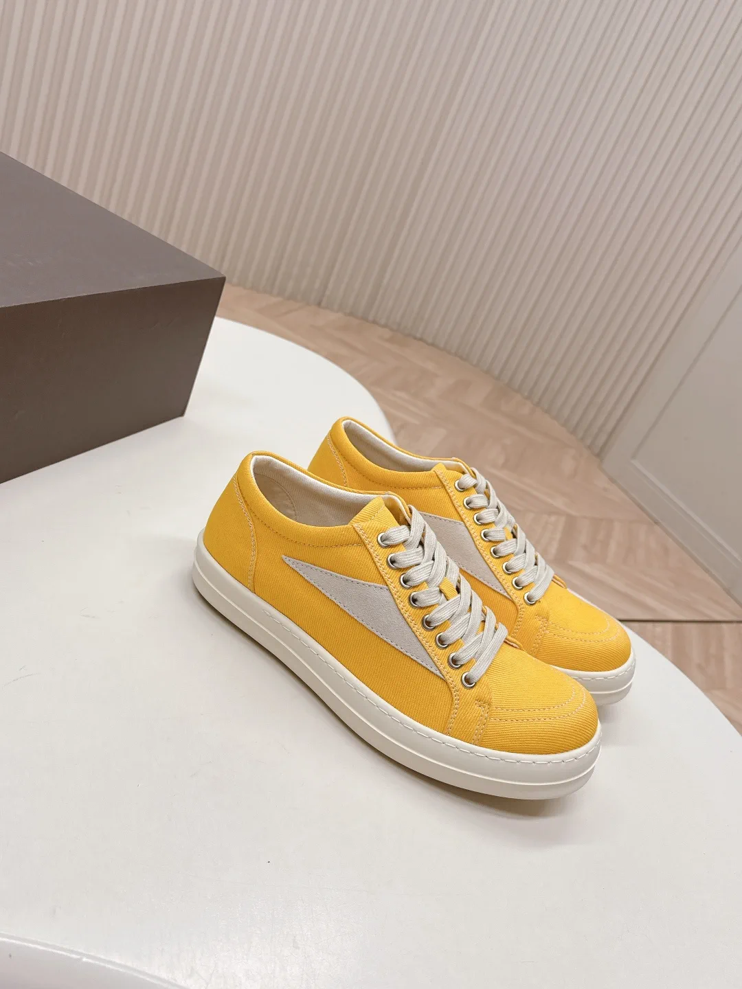 Unisex Casual Sneakers Dark Style High Street Shoes image 1