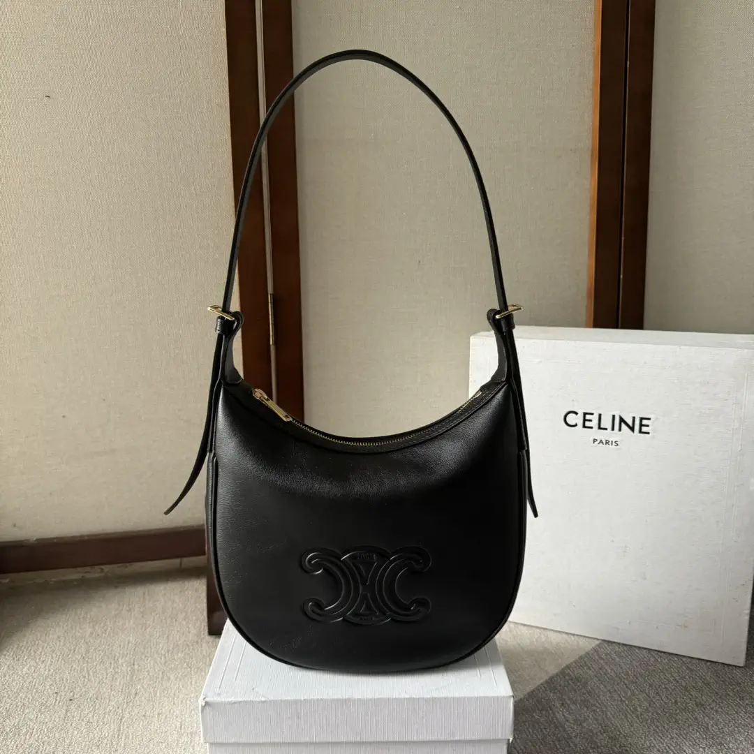CELINE HELOÏSE TRIOMPHE Small Shoulder Bag image 1