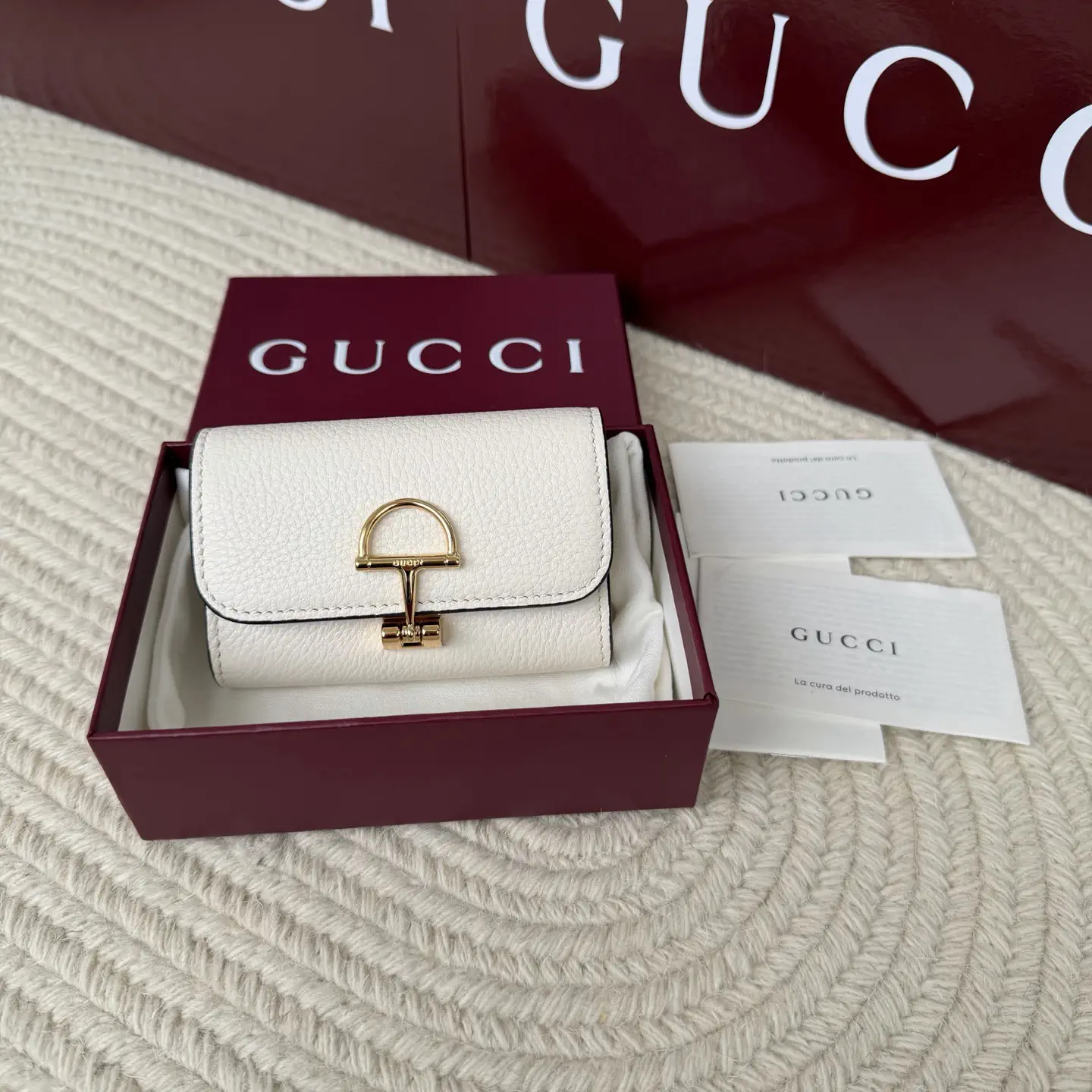 Gucci White Leather Wallet image 1