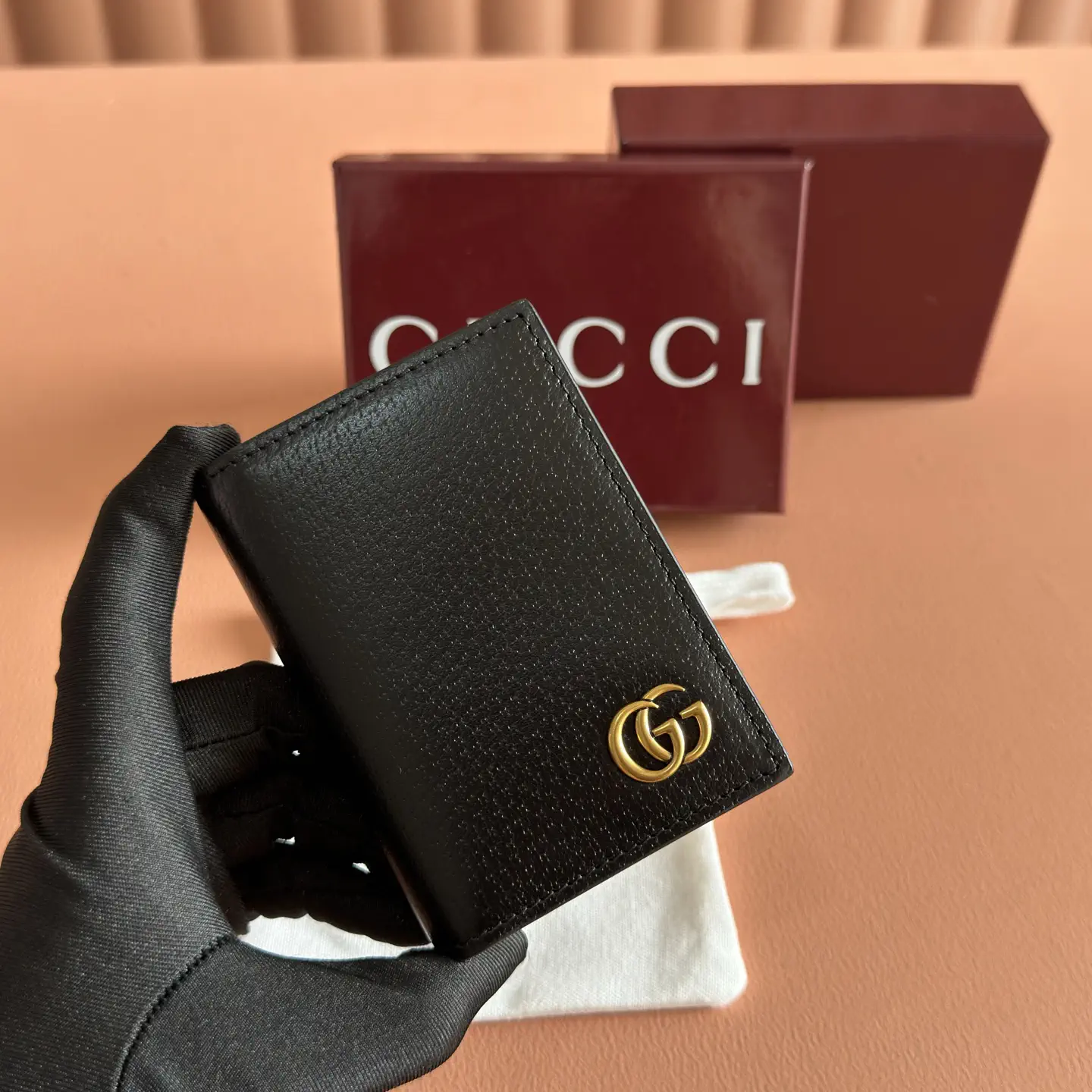Gucci Black Leather Card Holder image 1