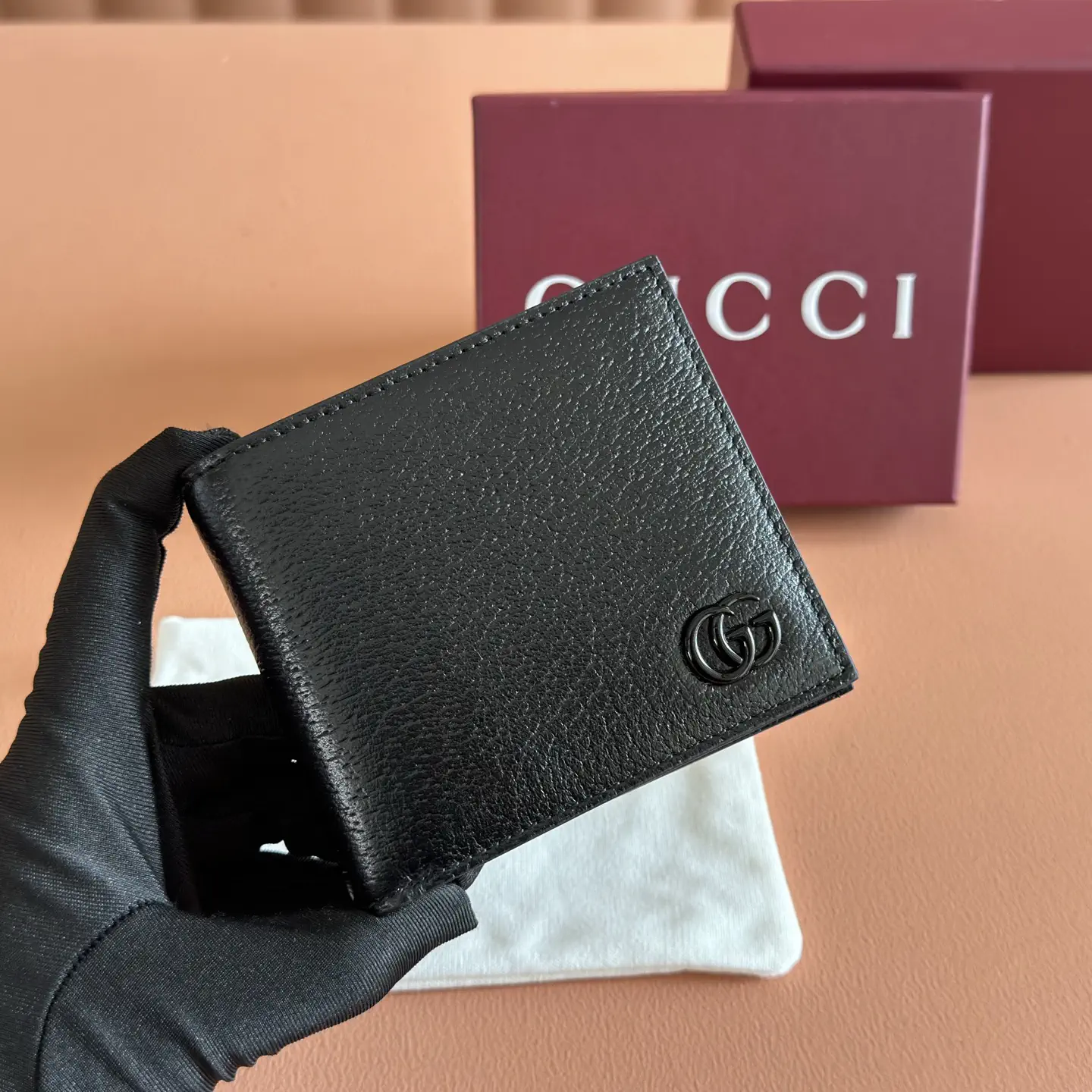 Gucci Black Leather Bifold Wallet image 1