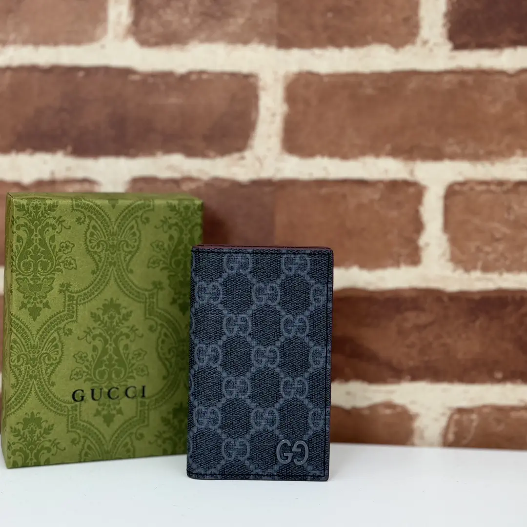 Gucci Monogram Card Holder image 1