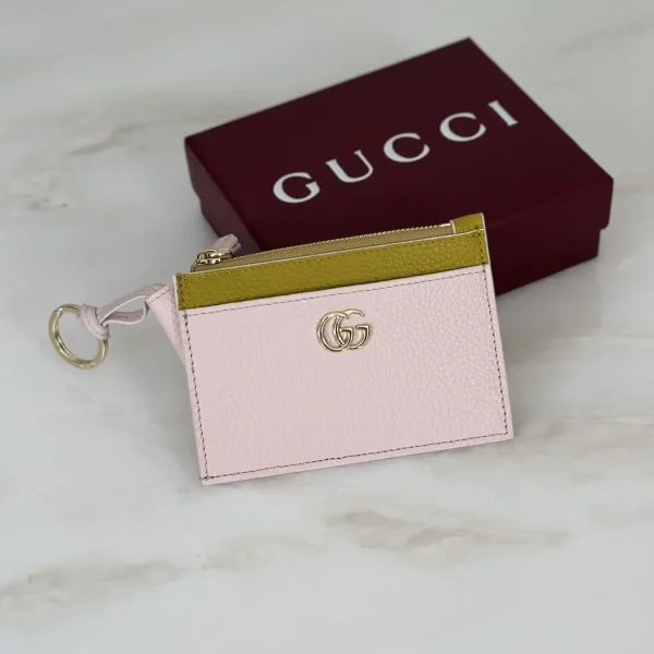 Gucci GG Logo Card Holder image 1
