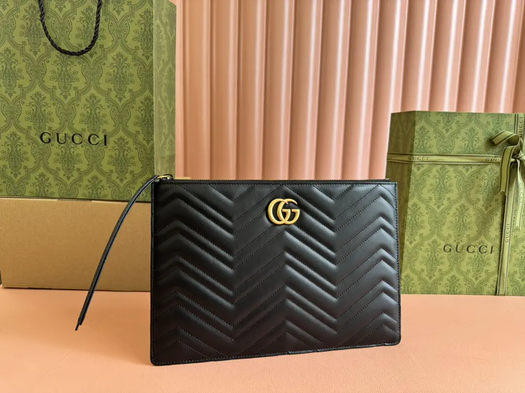 Gucci Black Quilted Clutch image 1