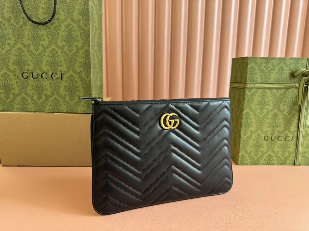 Gucci Black Quilted Clutch image 1