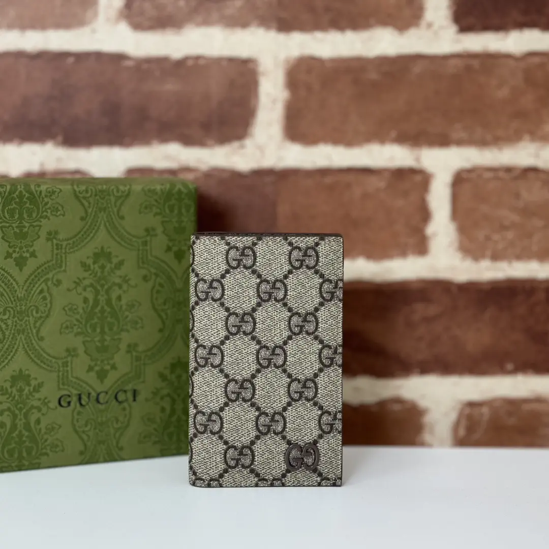 Gucci Monogram Card Holder image 1