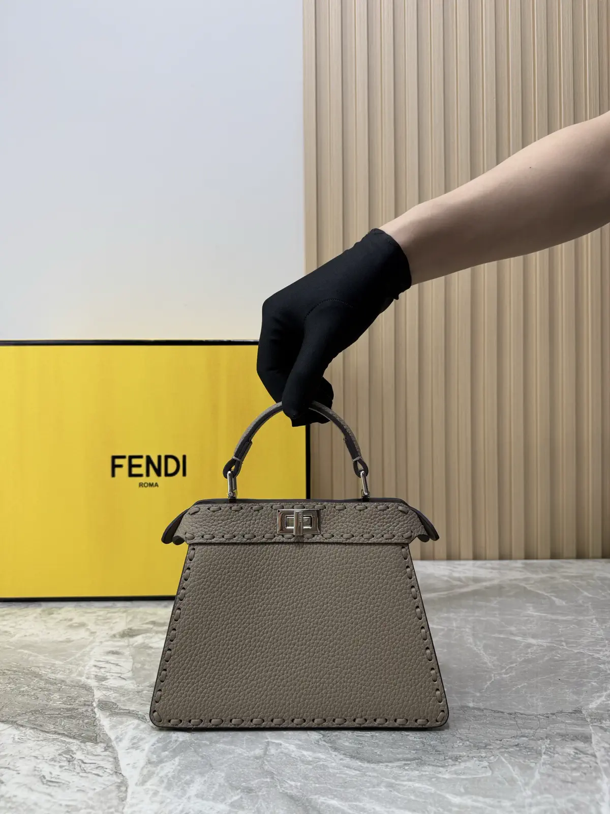 FENDI Peekaboo Style Top Handle Bag image 1