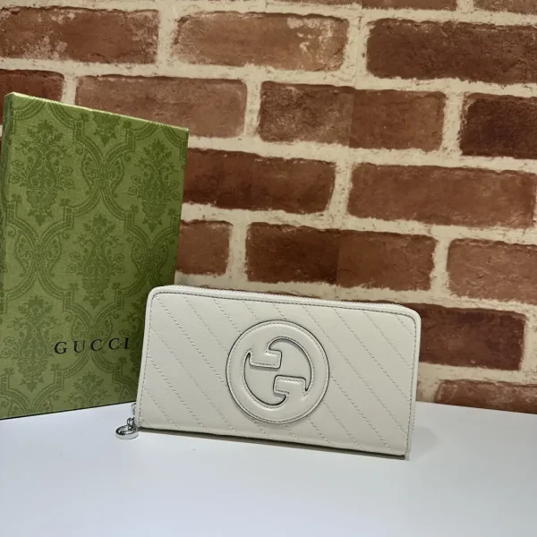 Gucci White Quilted Zip Around Wallet image 1