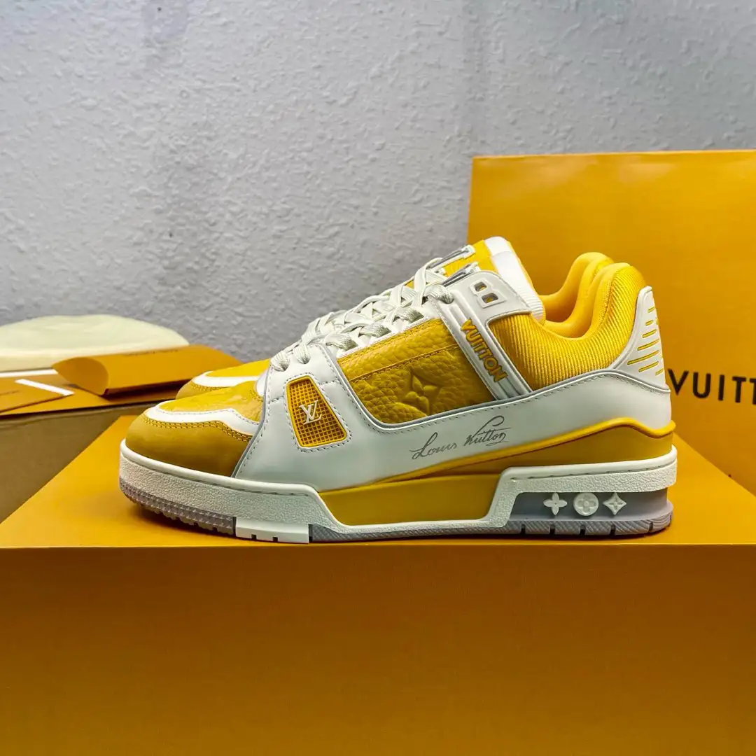 Trainer Series Low-Top Fashion Sneakers image 1